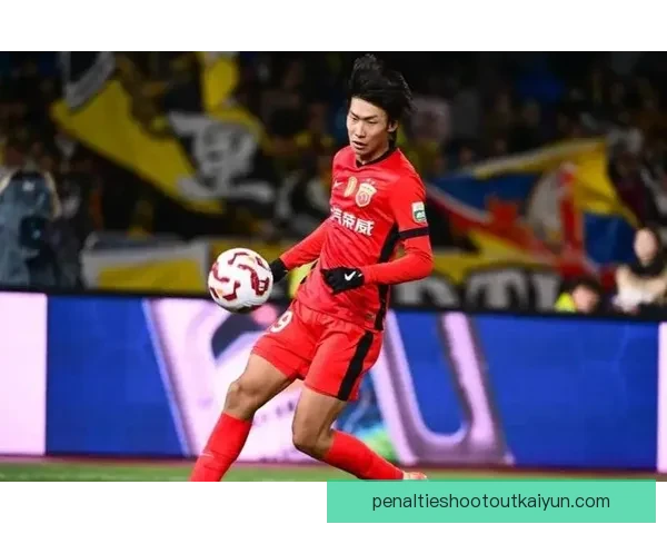 足球新星贡献榜揭示年轻球员对球队的关键影响力，表现亮眼助力球队前行